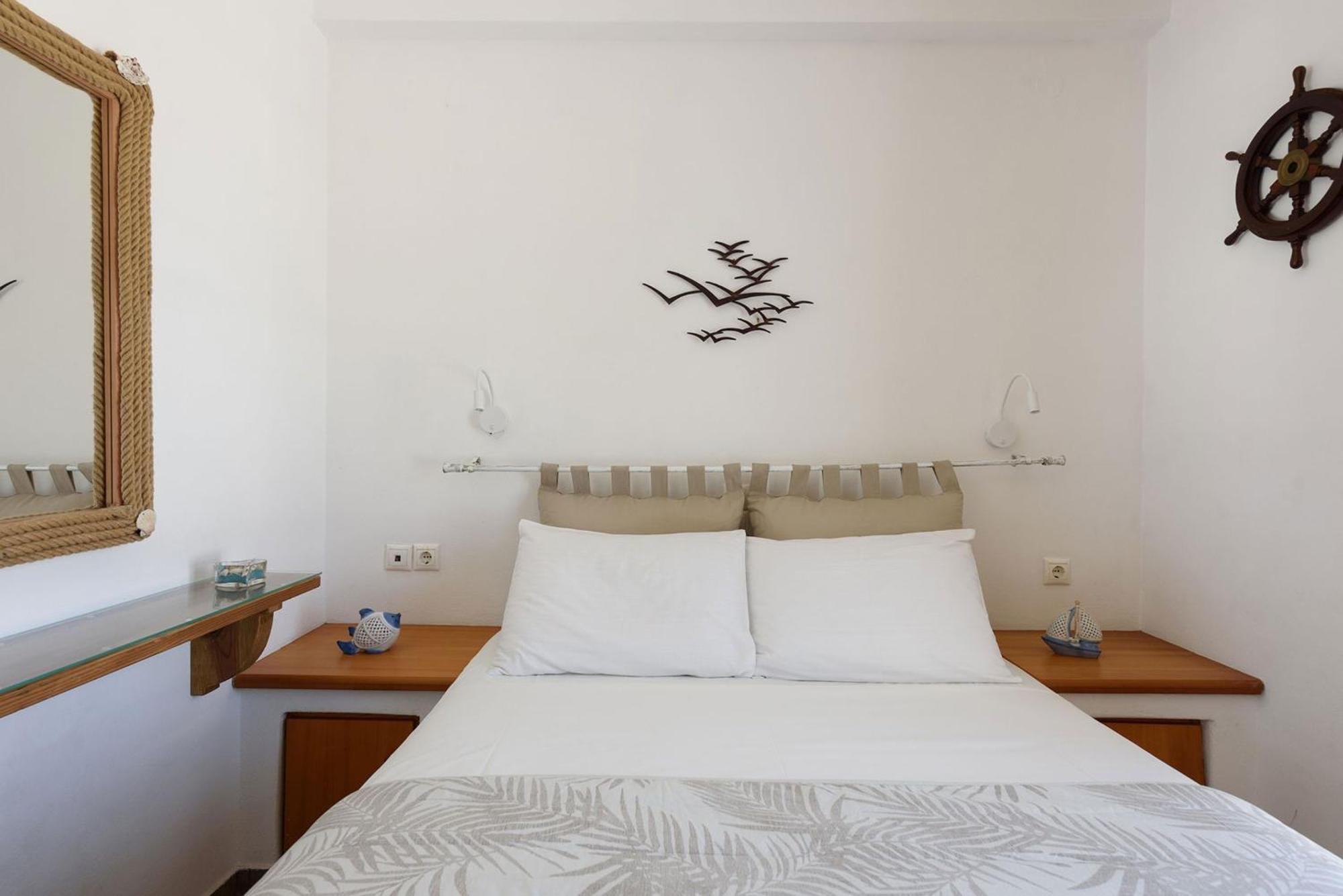 Aigaiou Avra Apartments Parikia  Exterior photo